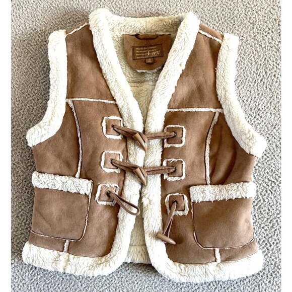 Marcelle Renee Faux Fur Vest Sherpa Toggle Buttons Festival 70s - Picture 1 of 16